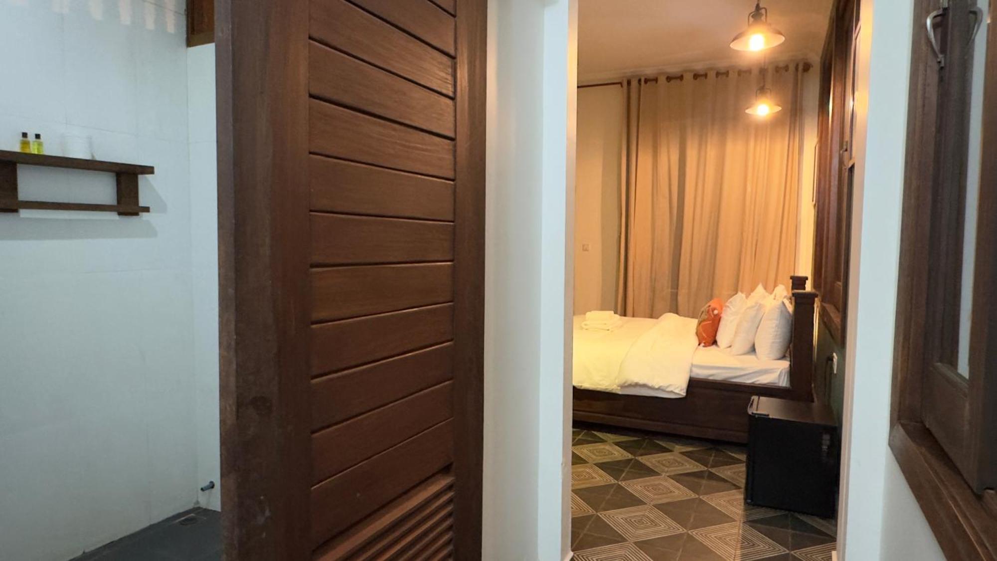 Hotel The J Break Boutique Kampot Exterior foto