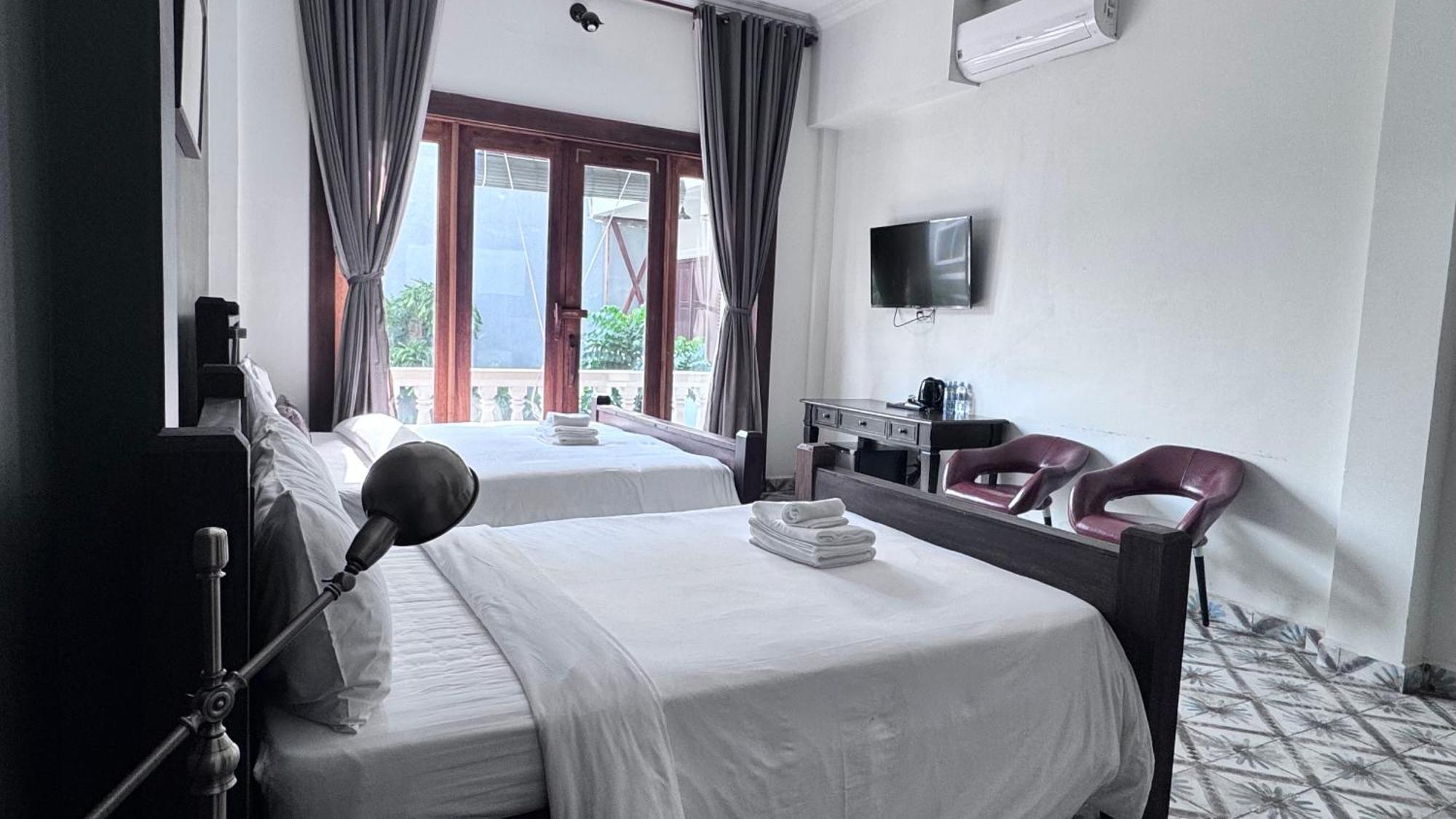 Hotel The J Break Boutique Kampot Exterior foto